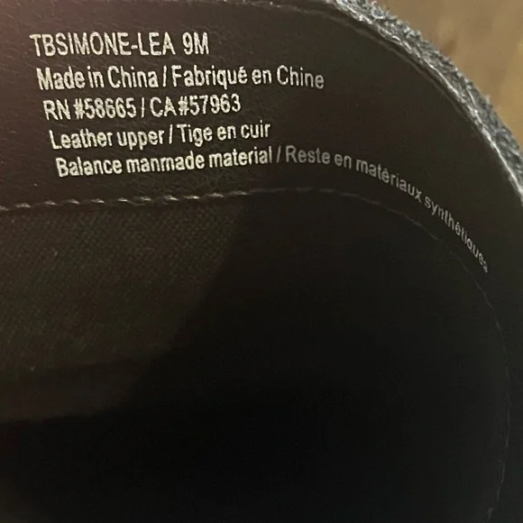 ❣️FEB. DONATION SALE❣️ Treasure & Bond Black Flat Mules - Picture 5 of 6